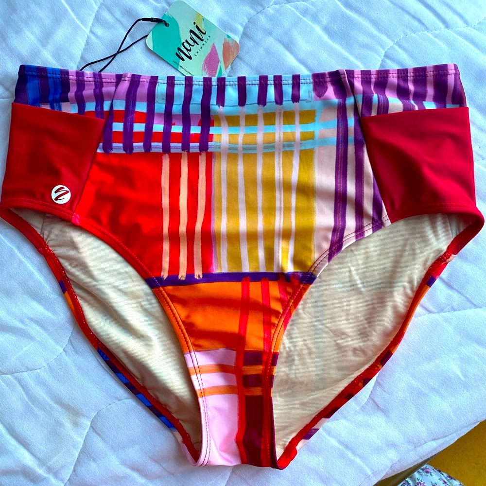 NEW WITH TAGS Nani Swimwear high waist bottoms